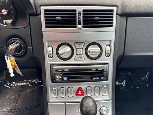 Used 2005 Chrysler Crossfire Limited RWD image 30