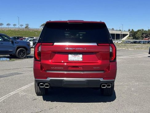 New 2026 GMC Yukon XL Denali w/ Denali Reserve Package AWD/4WD image 5