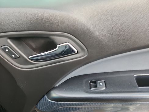 Used 2017 Chevrolet Colorado Z71 image 17