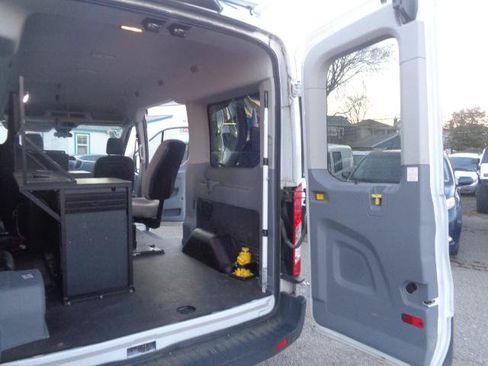 Used 2019 Ford Transit 150 XLT RWD image 33