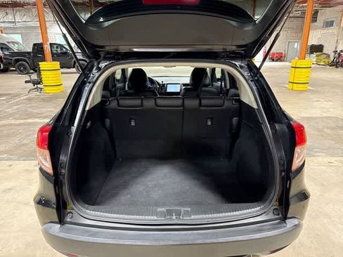Used 2017 Honda HR-V EX-L image 11