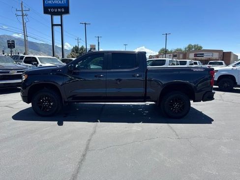 Used 2023 Chevrolet Silverado 1500 LT Trail Boss w/ Protection Package AWD/4WD image 4