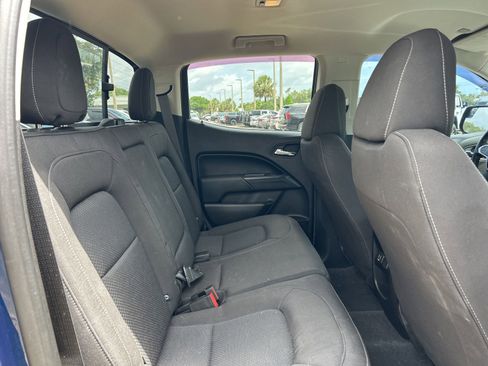 Used 2019 Chevrolet Colorado LT w/ LT Convenience Package RWD image 11