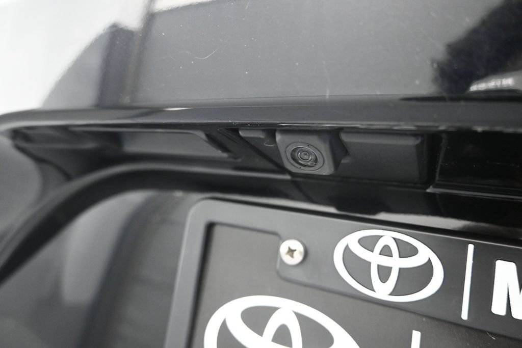 Used 2024 Toyota Sienna XSE w/ XSE Plus Package AWD/4WD image 33