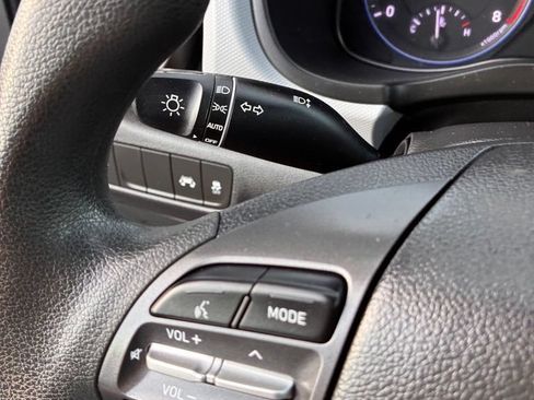 Used 2021 Hyundai Kona SE FWD image 26