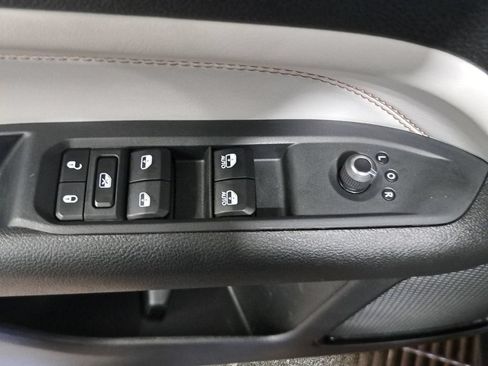 Certified 2023 Jeep Compass Limited AWD/4WD image 29