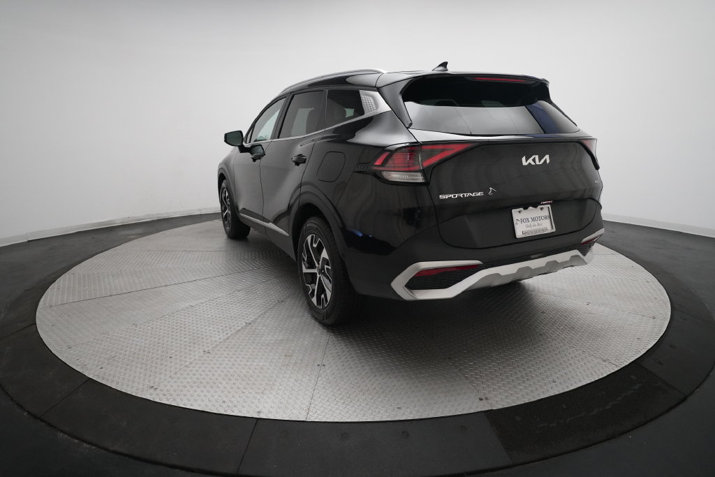 Used 2025 Kia Sportage EX AWD/4WD image 35