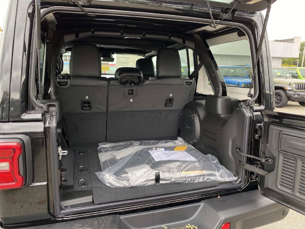 New 2027 Jeep Wrangler Unlimited Rubicon 392 AWD/4WD image 5