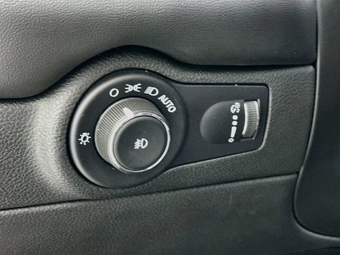 Used 2022 Dodge Durango GT AWD/4WD image 14