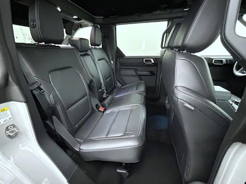 New 2026 Ford Bronco Outer Banks AWD/4WD image 18