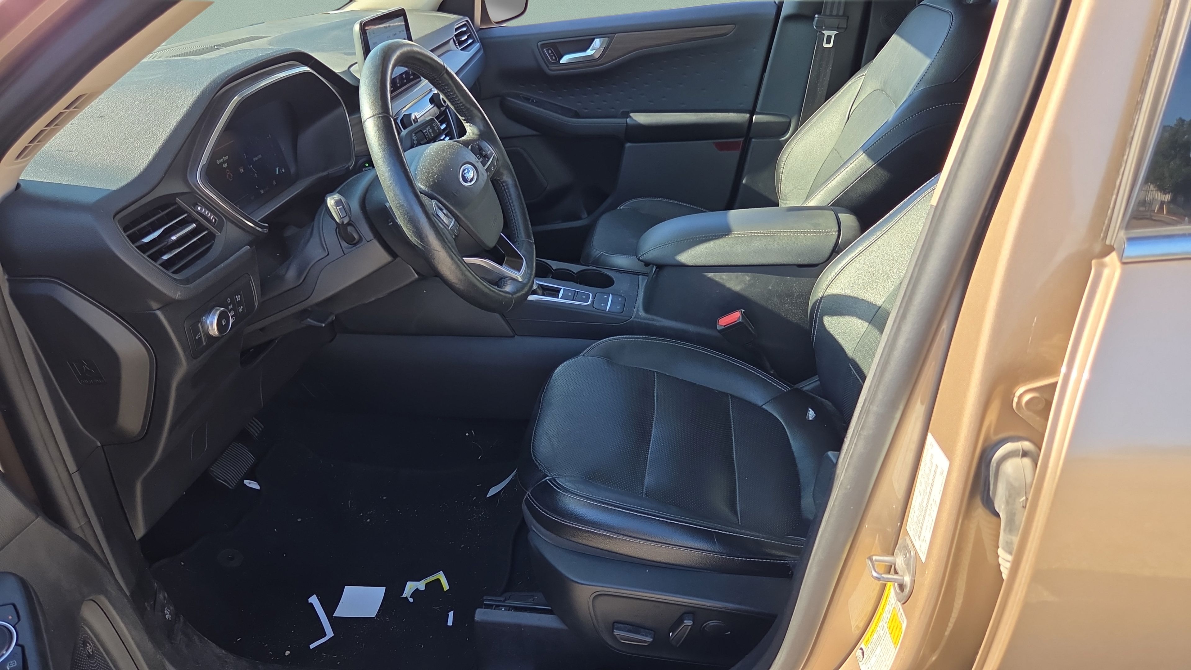 Used 2020 Ford Escape Titanium AWD/4WD image 10