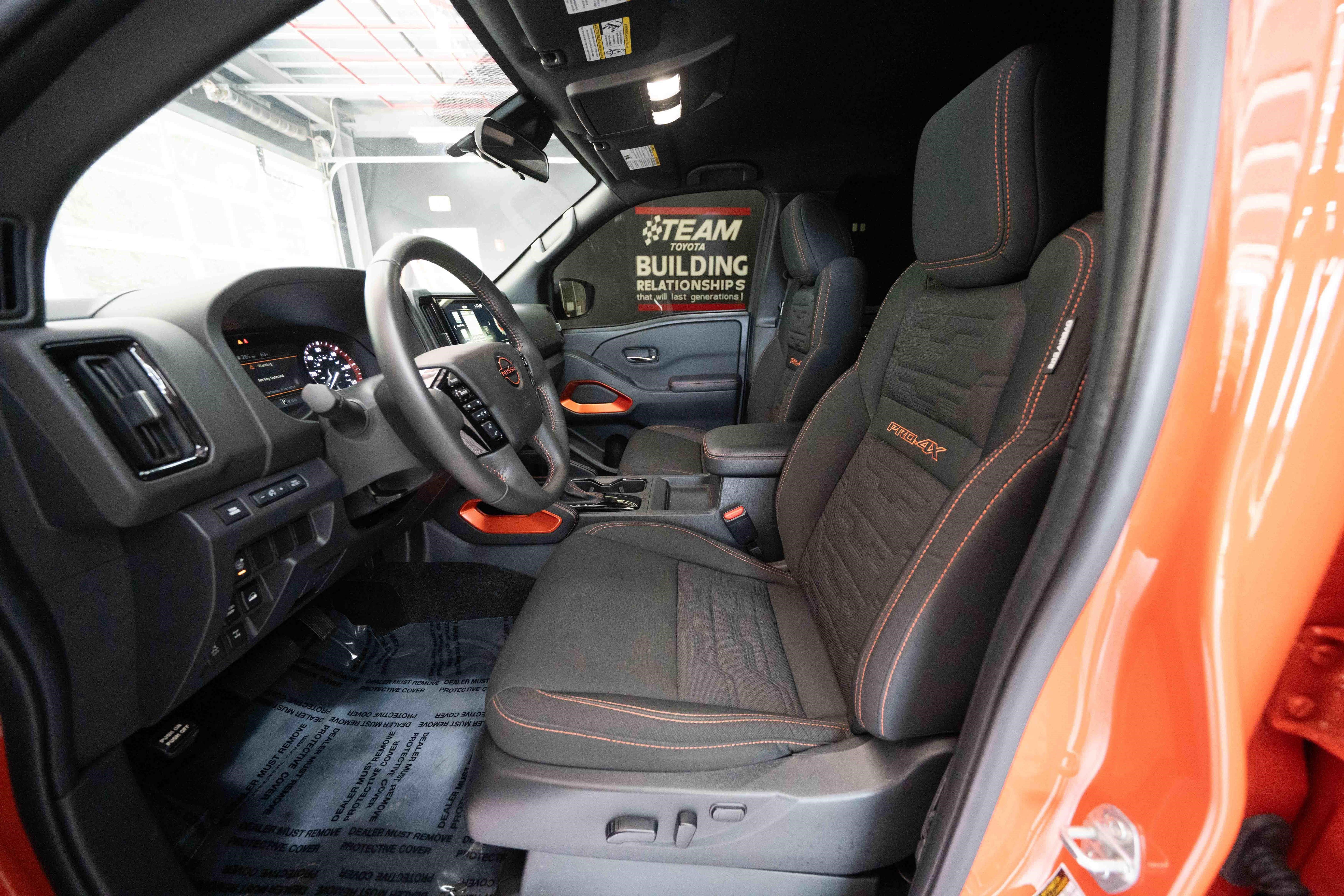 Used 2025 Nissan Frontier PRO-4X w/ Interior Protection Package AWD/4WD image 9
