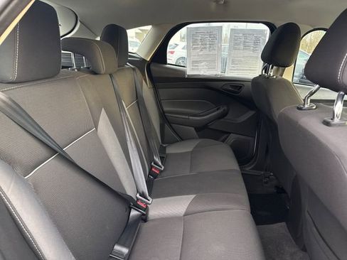 Used 2012 Ford Focus SE image 11