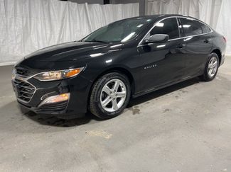Used 2022 Chevrolet Malibu LS video 3