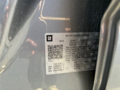 Used 2019 Chevrolet Colorado LT w/ LT Convenience Package image 24