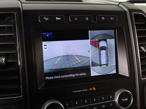 Used 2021 Ford Expedition Max Limited image 6