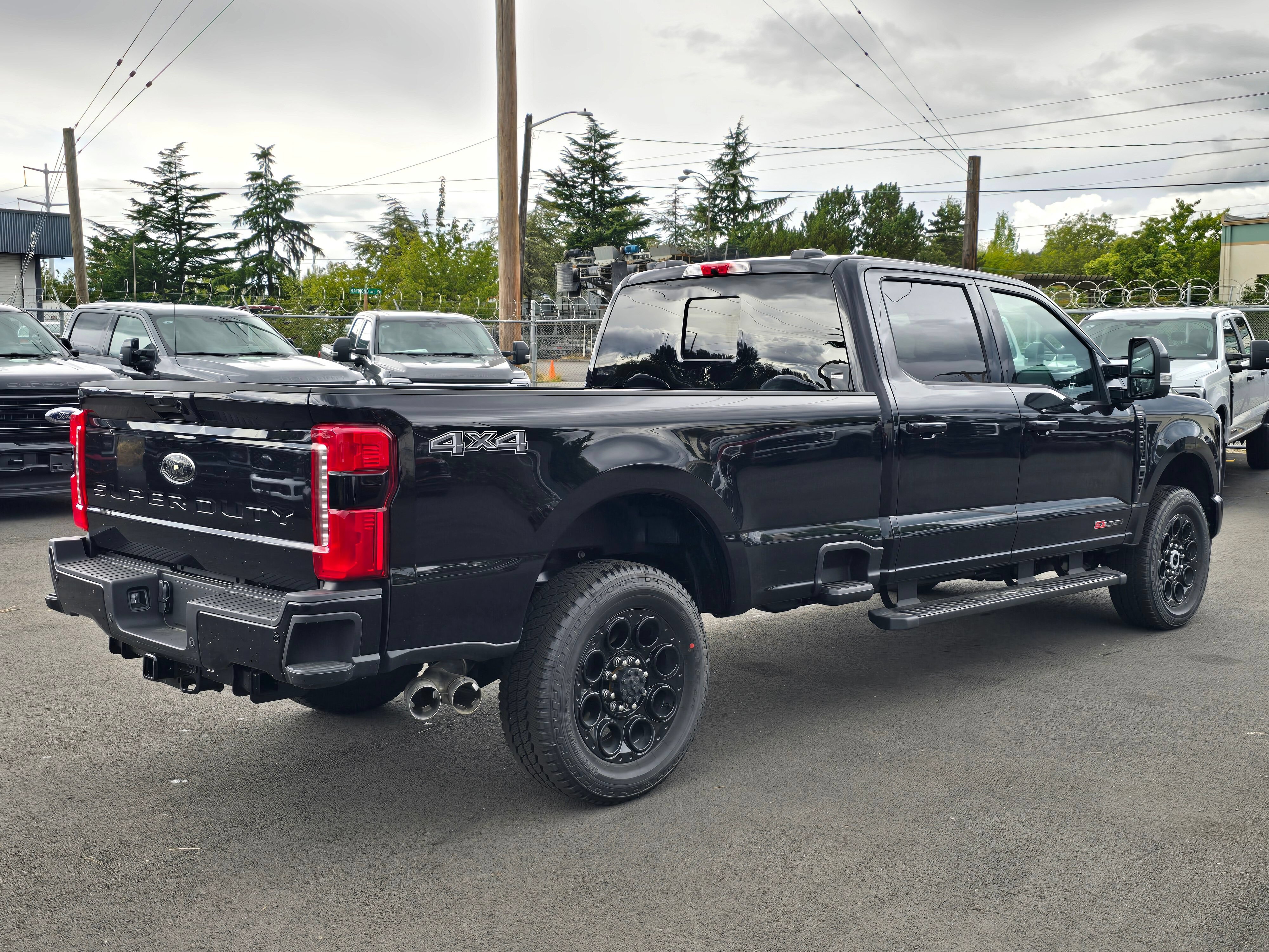 New 2026 Ford F350 Lariat w/ Black Appearance Package AWD/4WD image 5