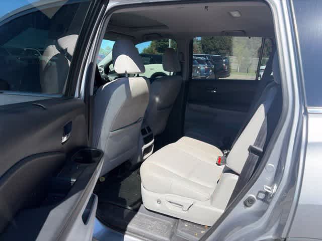 Used 2021 Honda Pilot Special Edition image 16