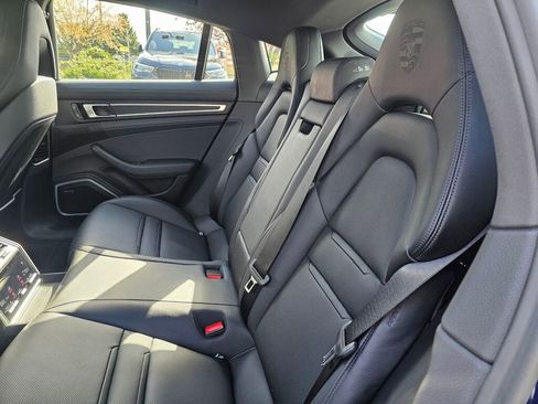 Used 2022 Porsche Panamera 4 Platinum Edition w/ Assistance Package AWD/4WD image 21