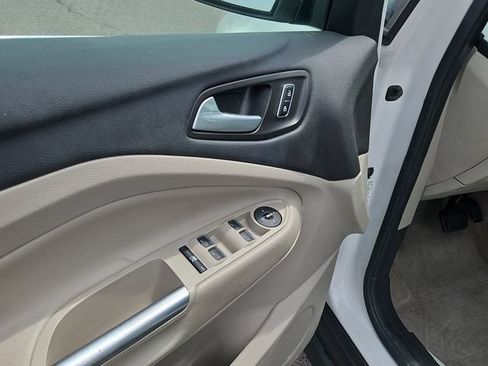 Used 2014 Ford C-MAX Energi SEL w/ Equipment Group 302A FWD image 25