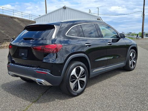 Used 2025 Mercedes-Benz GLA 250 image 6