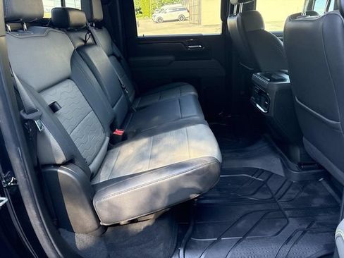Used 2025 Chevrolet Silverado 2500 ZR2 w/ Technology Package AWD/4WD image 19