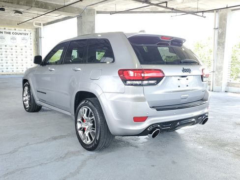 Used 2021 Jeep Grand Cherokee SRT image 4
