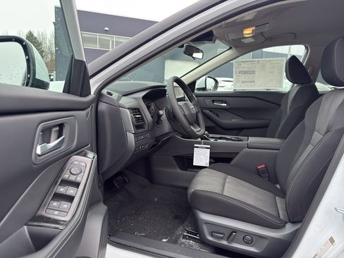 New 2026 Nissan Rogue SV image 11