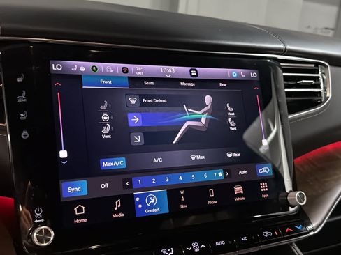 Used 2022 Jeep Grand Wagoneer Series II AWD/4WD image 15