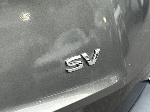 Used 2022 Nissan Rogue SV image 32