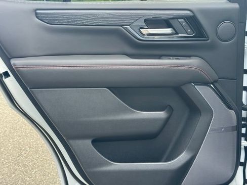 New 2026 GMC Yukon AT4 Ultimate w/ LPO, Floor Liner Package AWD/4WD image 29