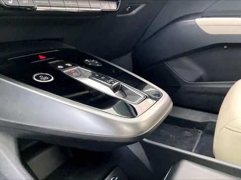 Used 2023 Audi Q4 e-tron Prestige AWD/4WD image 15