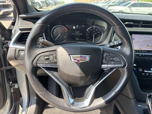 Used 2024 Cadillac XT6 Premium Luxury FWD image 24