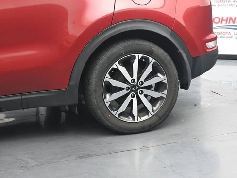Used 2018 Kia Sportage EX AWD/4WD image 13