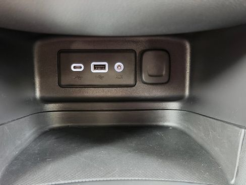 Used 2024 Chevrolet Equinox LT AWD/4WD image 48
