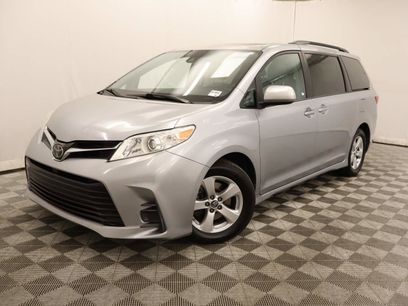 Used 2018 Toyota Sienna LE