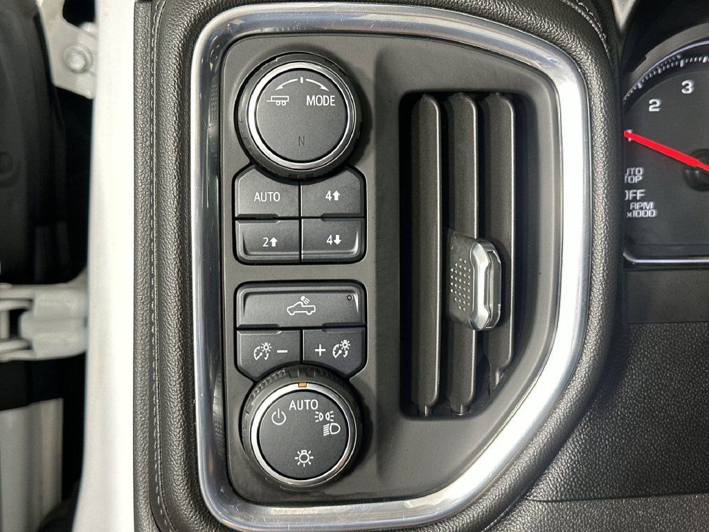 Used 2020 Chevrolet Silverado 1500 LT w/ All-Star Edition AWD/4WD image 21