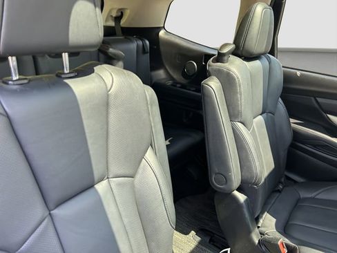 Used 2021 Subaru Ascent Limited w/ Technology Package AWD/4WD image 19