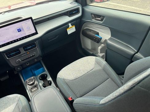 New 2026 Ford Maverick XLT w/ XLT Luxury Package FWD image 15