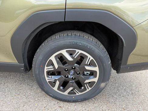 New 2026 Subaru Forester Premium AWD/4WD image 9