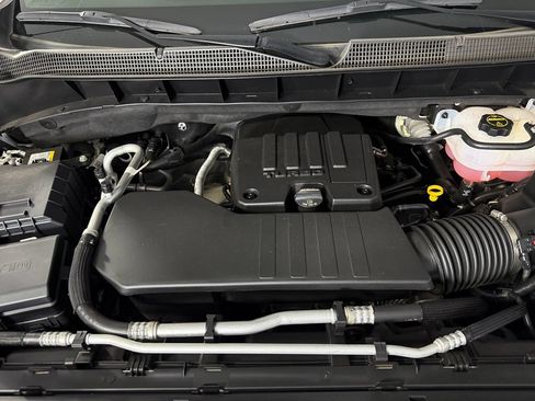 Used 2025 Chevrolet Silverado 1500 Custom AWD/4WD image 34