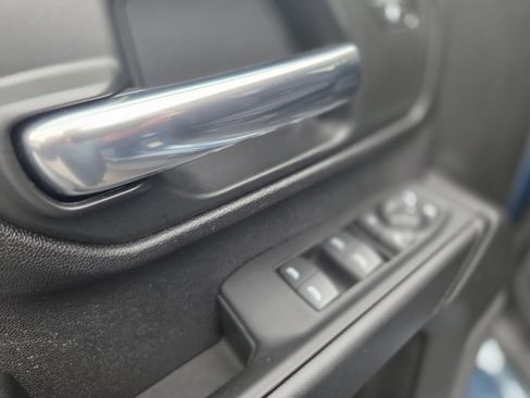 Certified 2025 Chevrolet Silverado 2500 Custom w/ Custom Value Package image 27