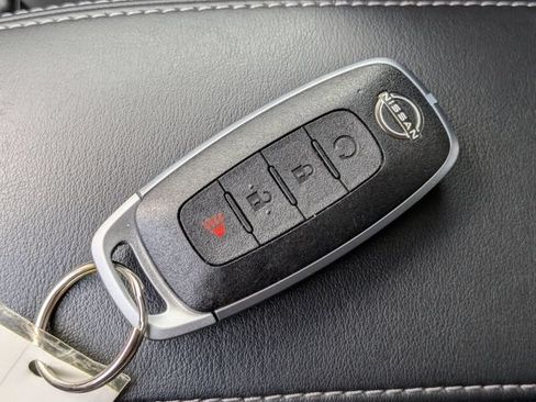 Used 2024 Nissan Kicks SV FWD image 29
