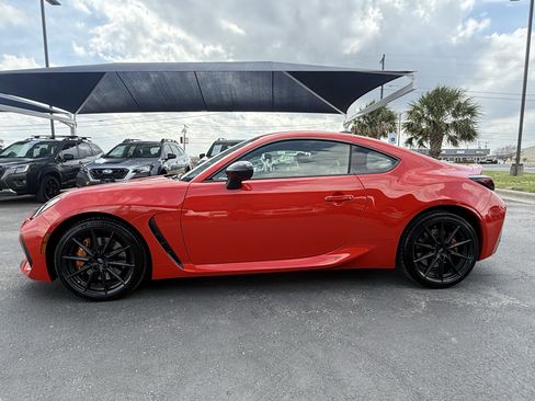 Used 2025 Subaru BRZ tS image 3