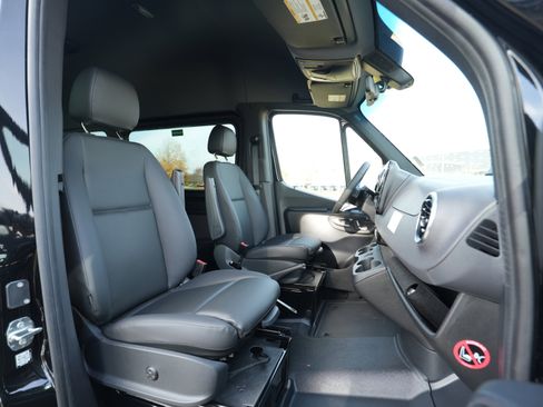 New 2026 Mercedes-Benz Sprinter 2500 image 44