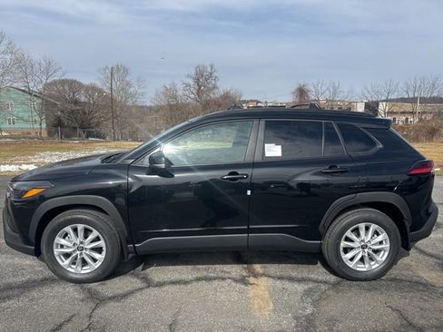 New 2026 Toyota Corolla Cross LE image 4