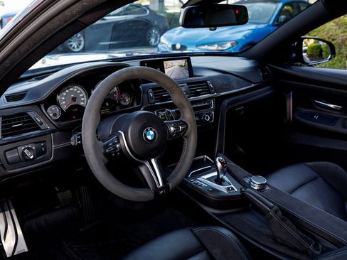 Used 2019 BMW M4 CS w/ Executive Package image 27