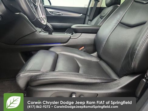 Used 2017 Cadillac XT5 Luxury w/ Driver Awareness Package image 20