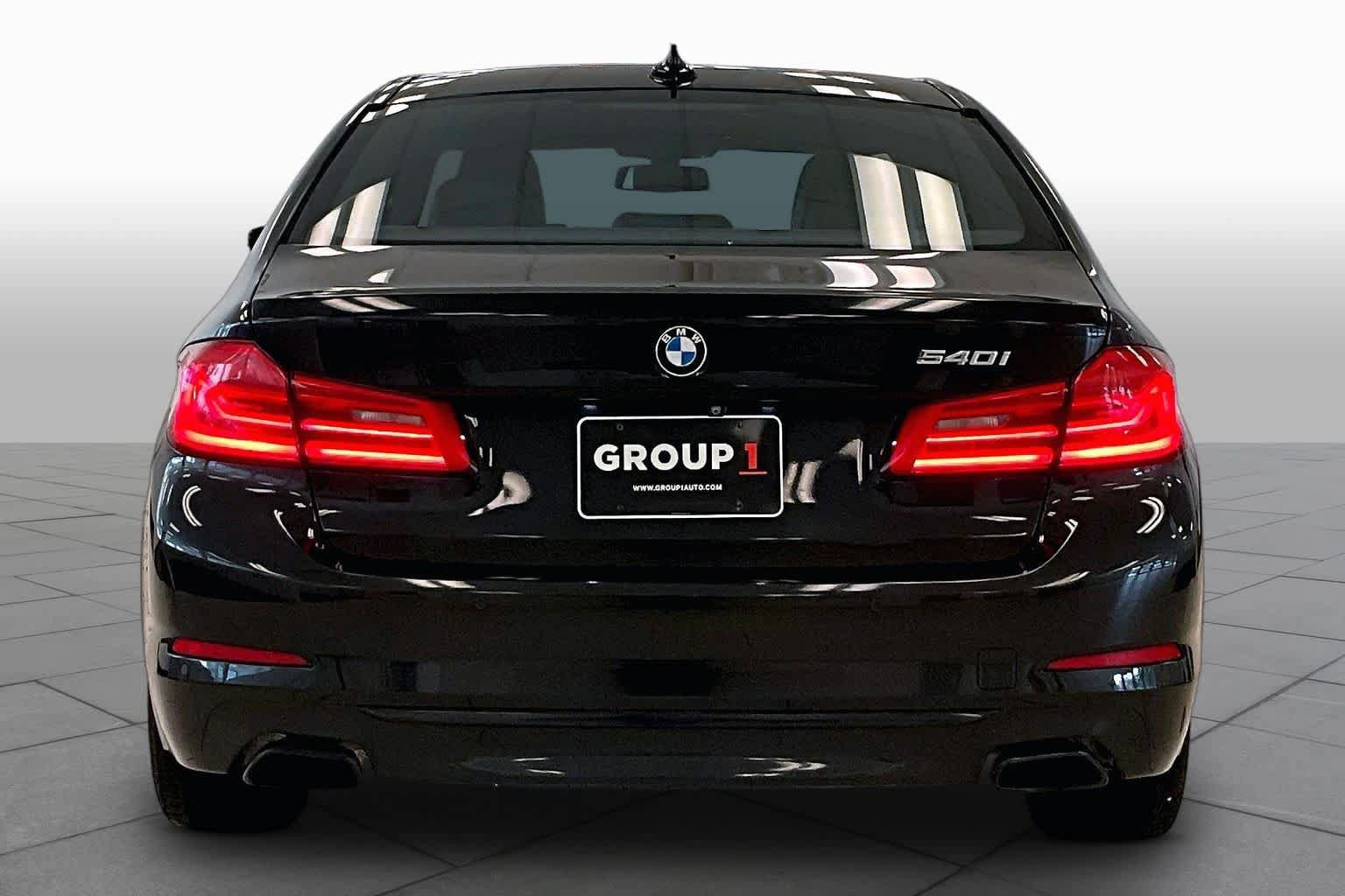 Used 2019 BMW 540i w/ Convenience Package RWD image 4