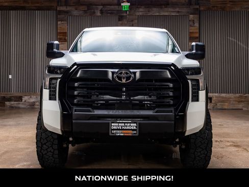 Used 2025 Toyota Tundra SR w/ SR Tow Package AWD/4WD image 4